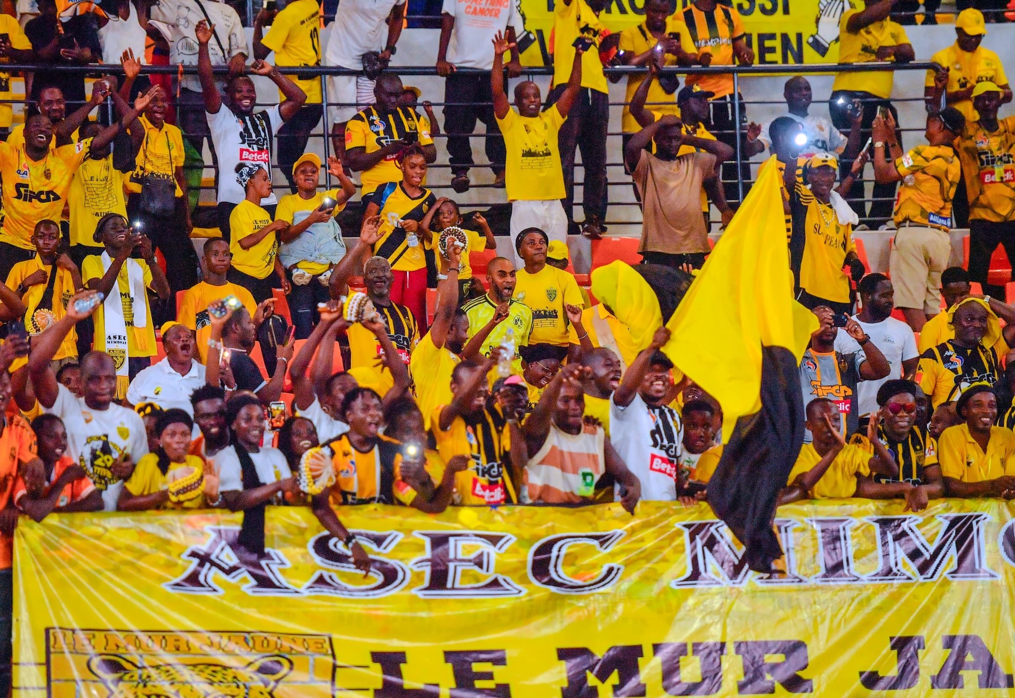 Les joueurs de l’Asec ont su se surpasser, offrant des moments de joie à leurs supporters (Ph : DR)